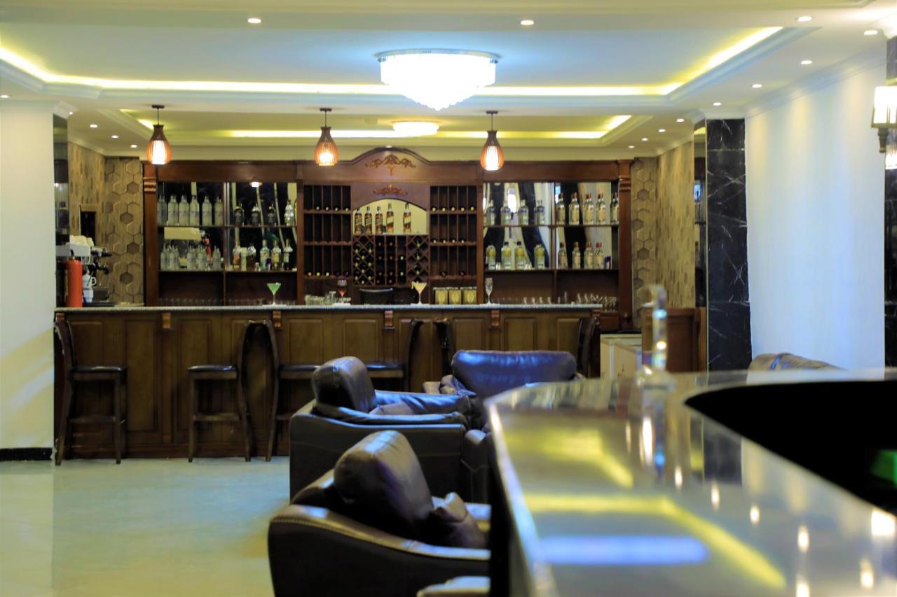 Tewodros Belay International Hotel Lege T'afo Buitenkant foto